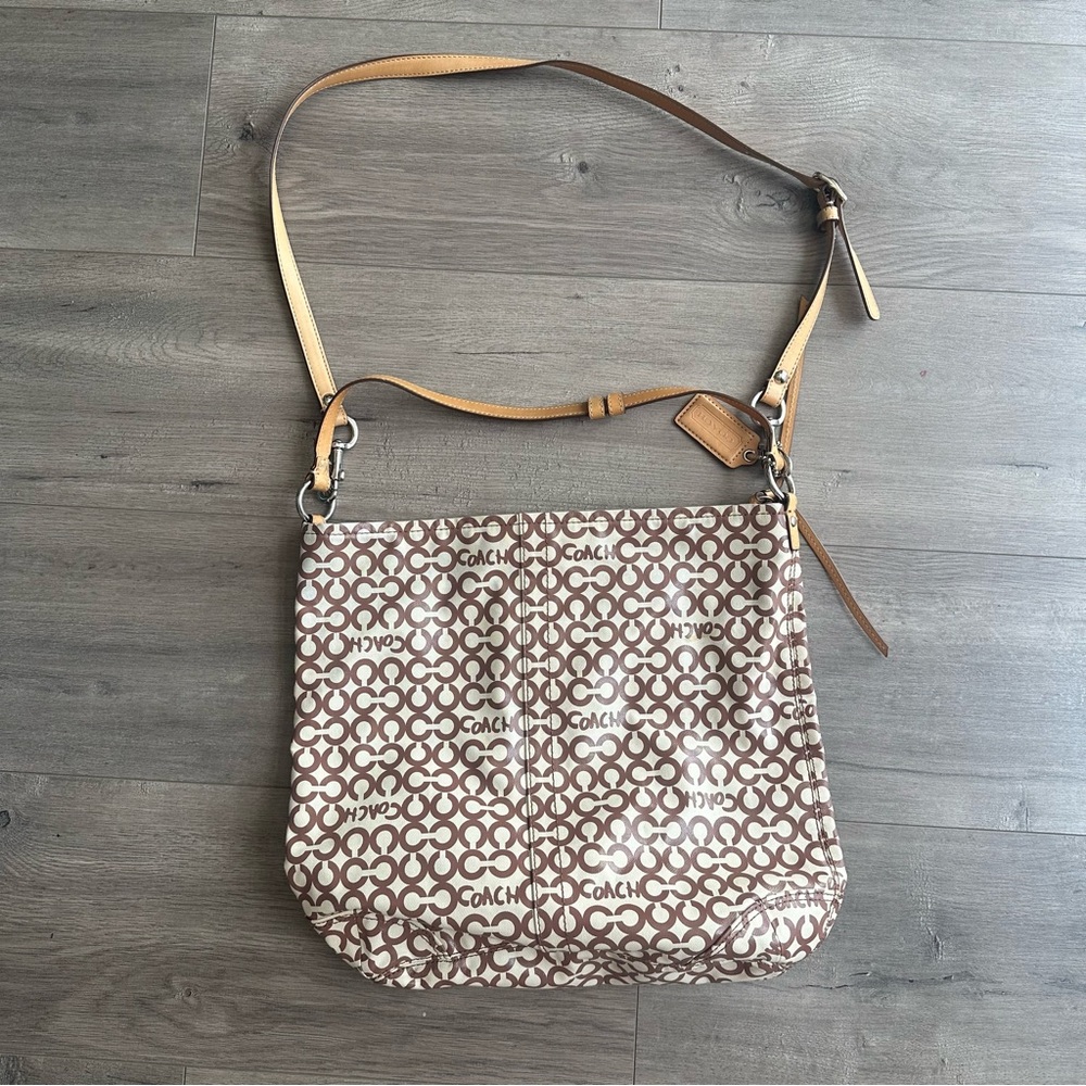 Coach Signature Coated Coated Canvis Bag Purse Model # J08626-13341